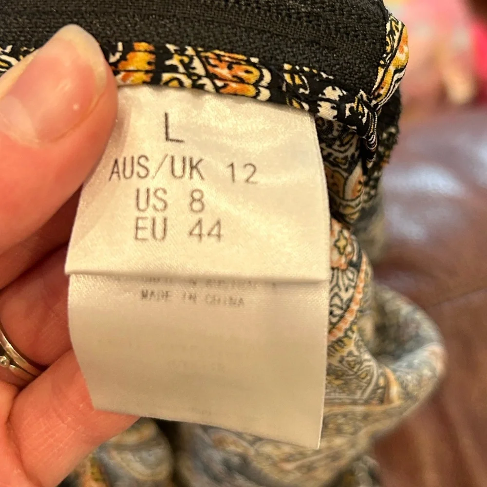 Bronx and Banco Asymmetrical Paisley Dress - Black and Gold - Picture 7 of 11